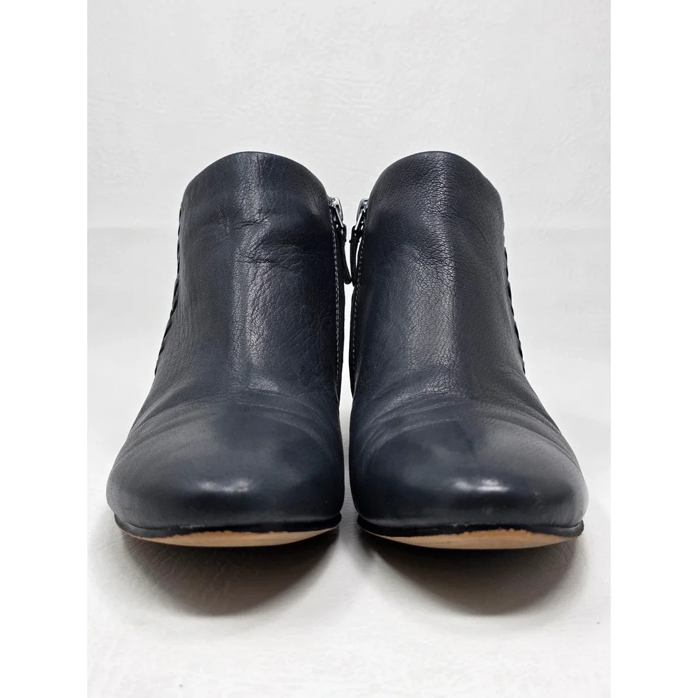 Naked Feet Peony Womens Navy Blue Leather Woven Ankle Boots Booties Size 8M